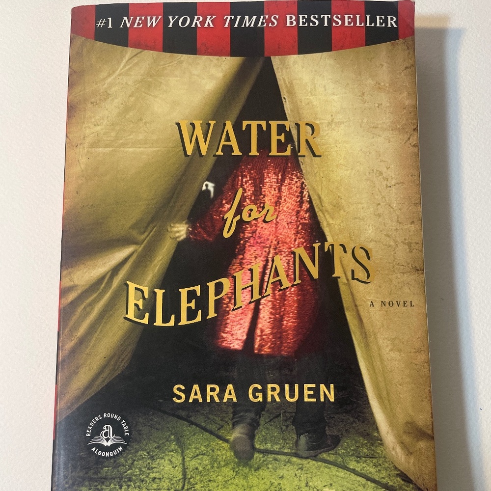 💙 Water for Elephants : A Novel by Sara Gruen Paperback Book 💙